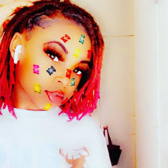 Meet your Posher, Trinity - Picture 1 of 1